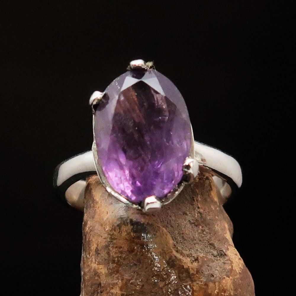 Purple Amethyst ring, Asymetric Sterling Silver Ring, Solitaire Ring, Amethyst Gemstone Ring, Amethyst Silver Ring, Gift for Her - Size 7